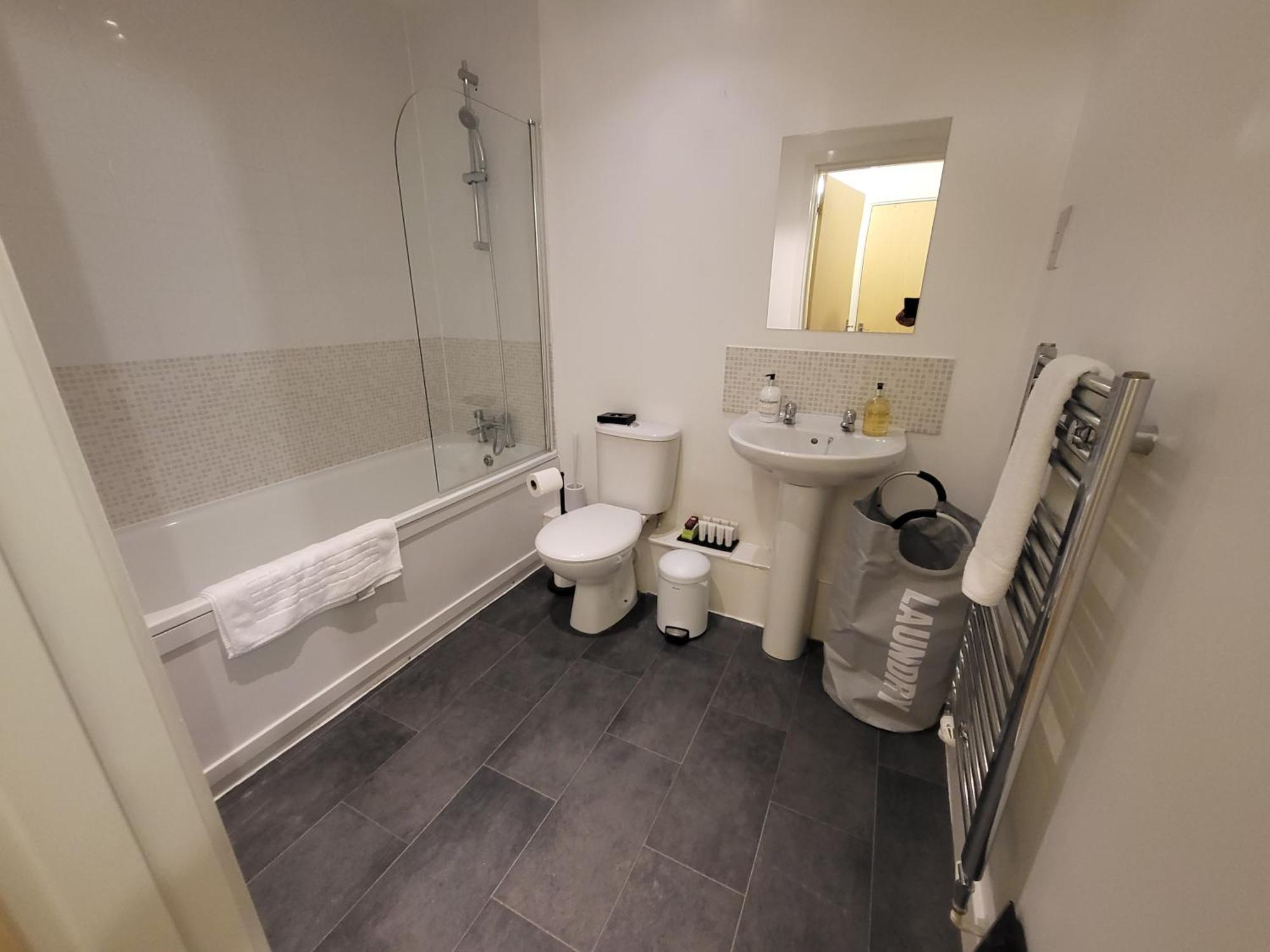 Garland Central City Apartment London 2 Exterior photo